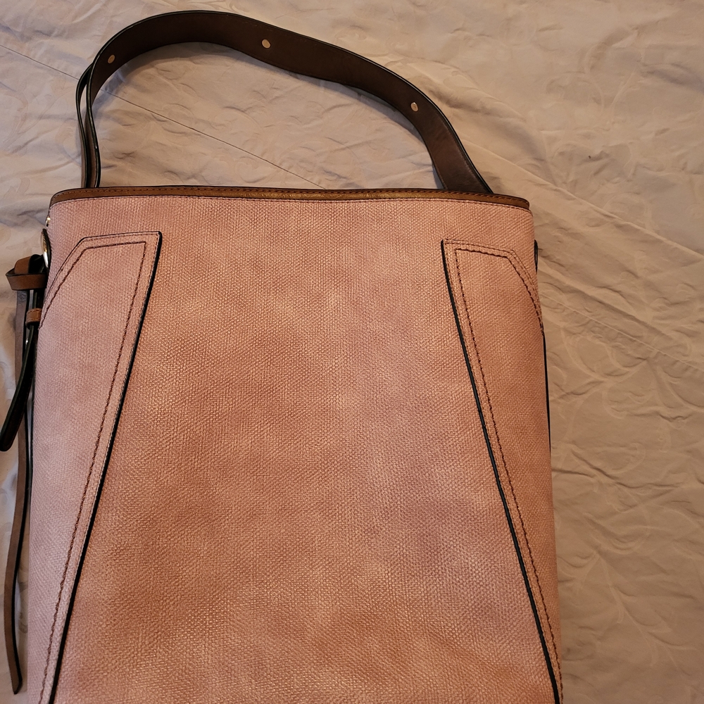 Chic Blush Shoulder Bag